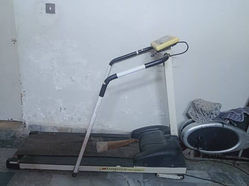electronic tredmill/motorized treadmill/urgent sale 1