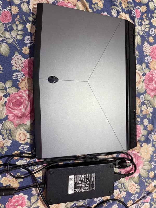 Dell Alienware 17 R4 0