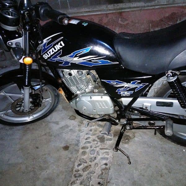 Suzuki GS 150 SE Mint Condition First Owner 3