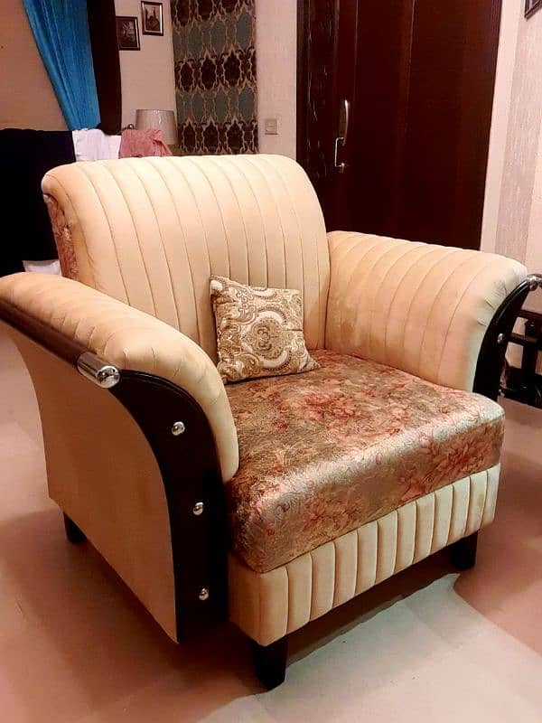 SOFA SET FOR SALE 4