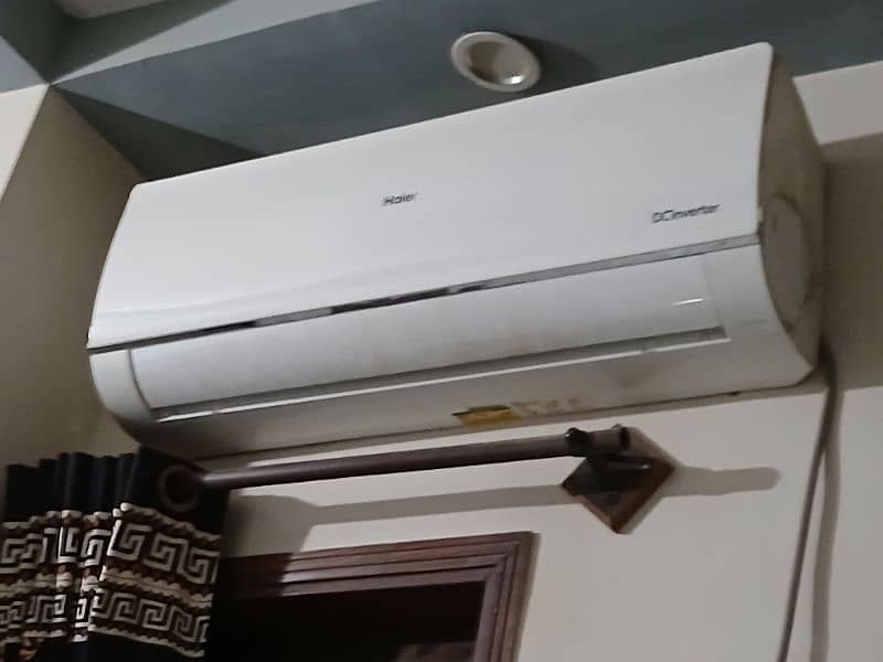 haier dc inve 1.5 ton just like New box warranty card on original gass 0