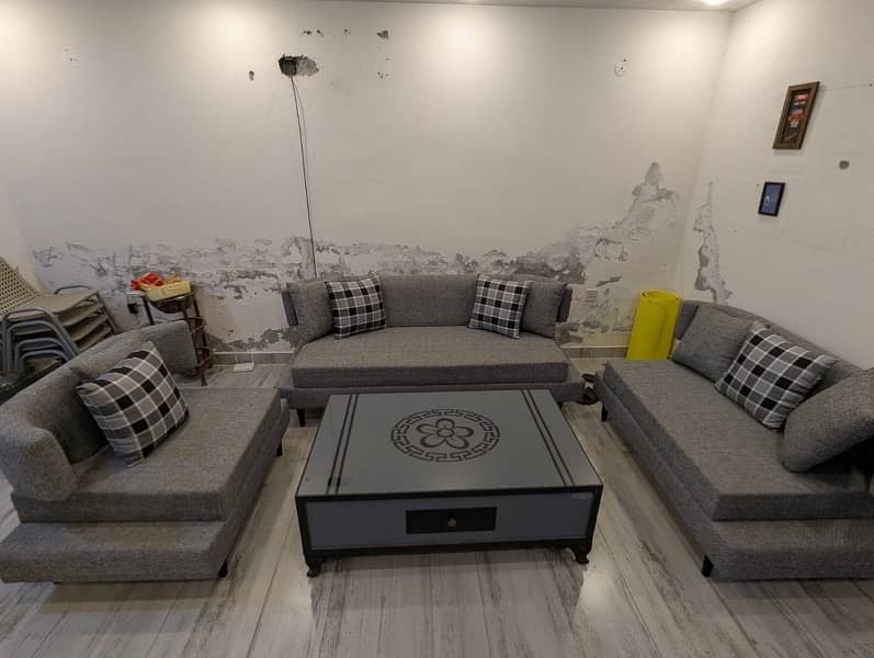 like brand new sofa set 0