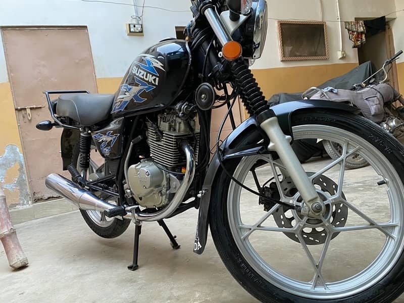 Suzuki GS 150se 2020 3
