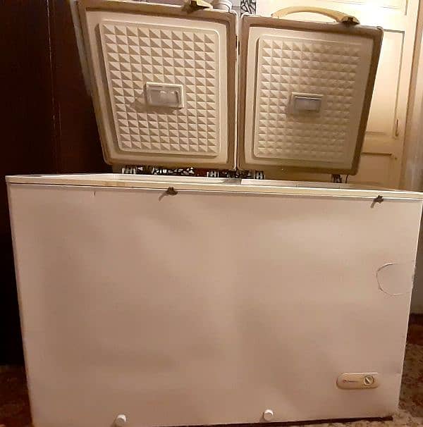 Dawlance Deep Freezer 2 Door For Sale 1