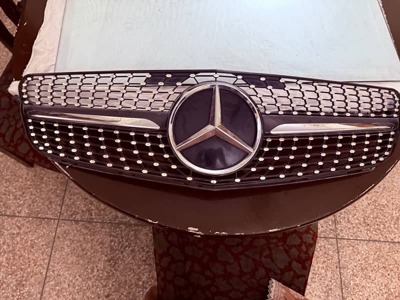 W 204 prefacelift grill 0