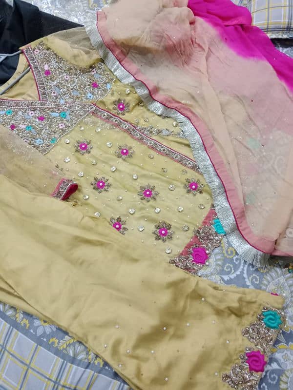 mehndi and Barat Lehnga 2