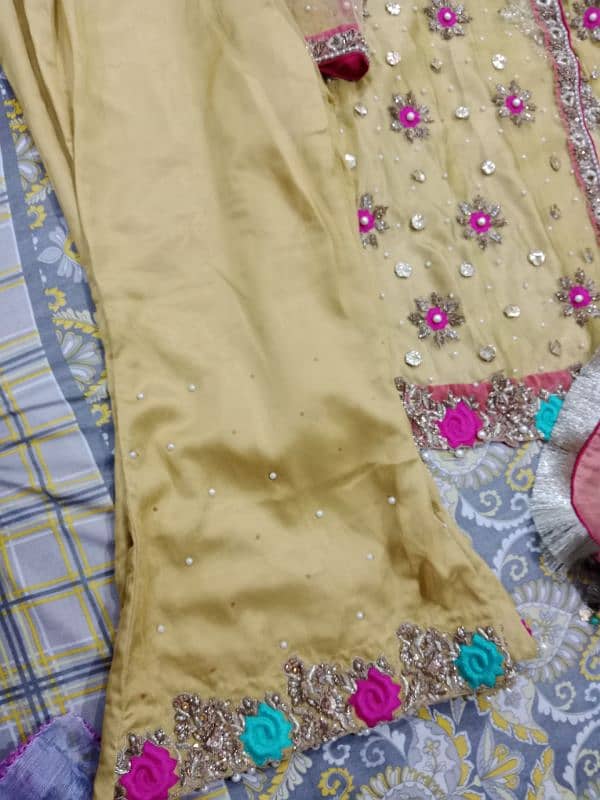 mehndi and Barat Lehnga 5
