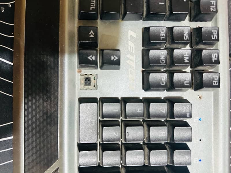RGB mechical black switch keyboard 0