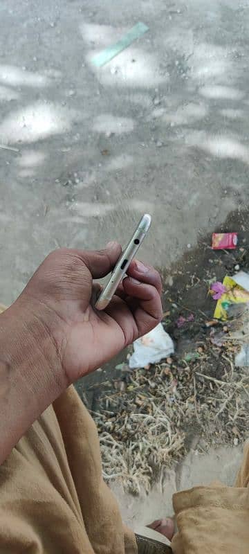 Samsung Galaxy J7 Pro 3GB/32GB Partial Touch Issue 4