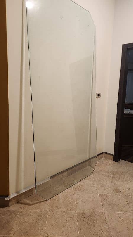 8mm tempered glass size is 8x4 scratchless 0