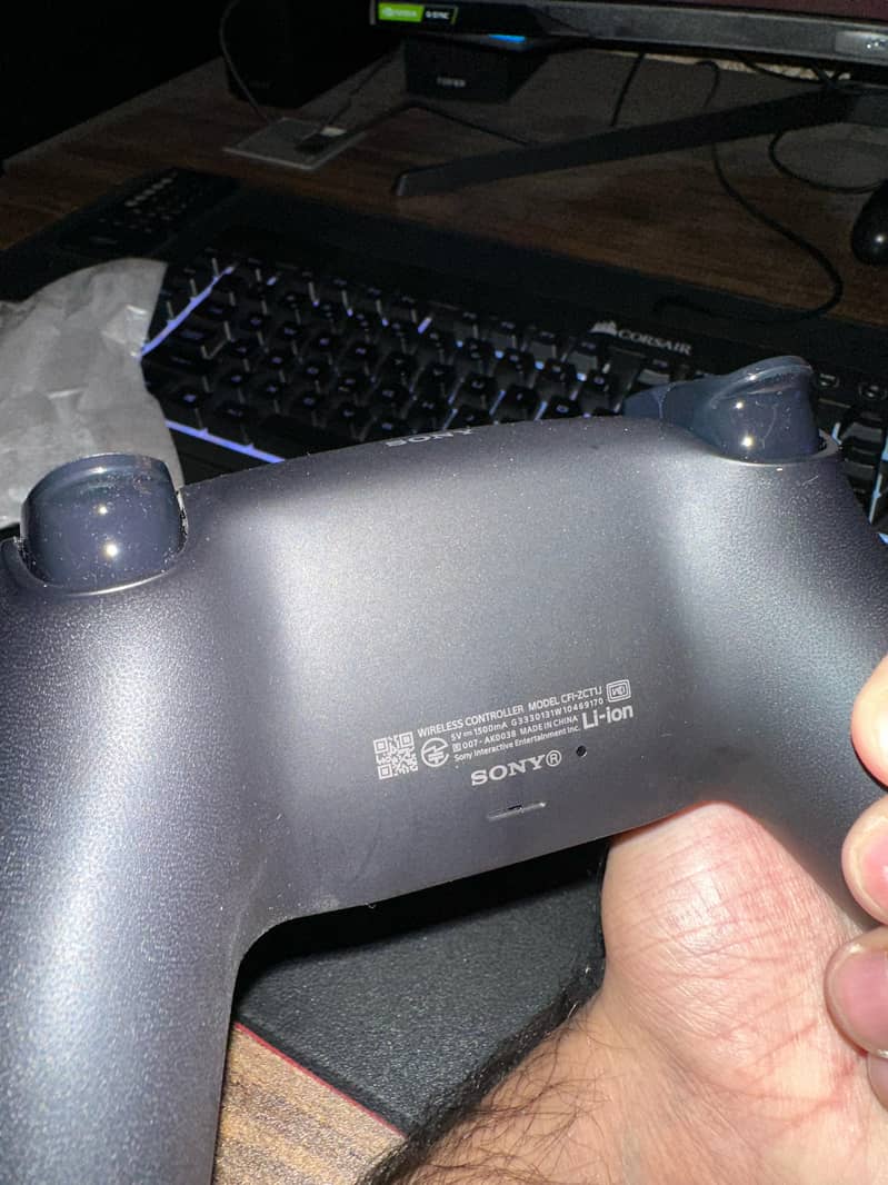 Sony DualSense Wireless Controller for PS5 PlayStation 5 | Black 3