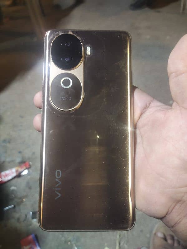 vivo v 40e 8/256 lash condition 0