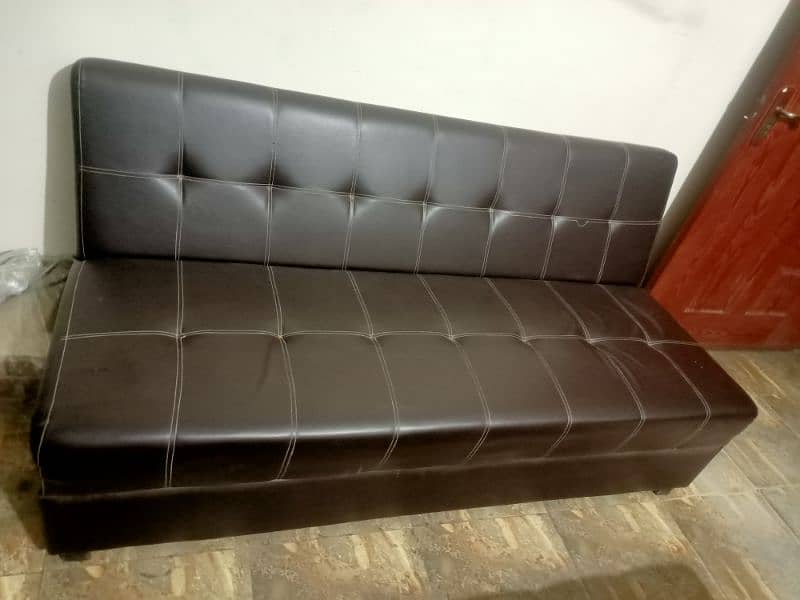 SOFA COMEBED just 7 month home used condition 10/9 jori hai 2 sofe hai 1