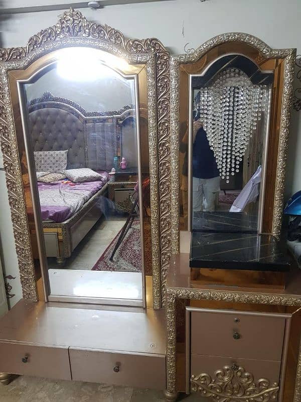 dressing table with sitter.   condition 9/10 3