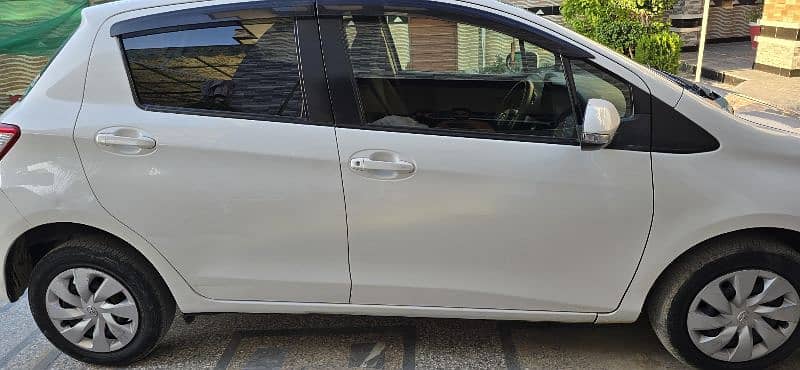 Toyota Vitz 2017 12