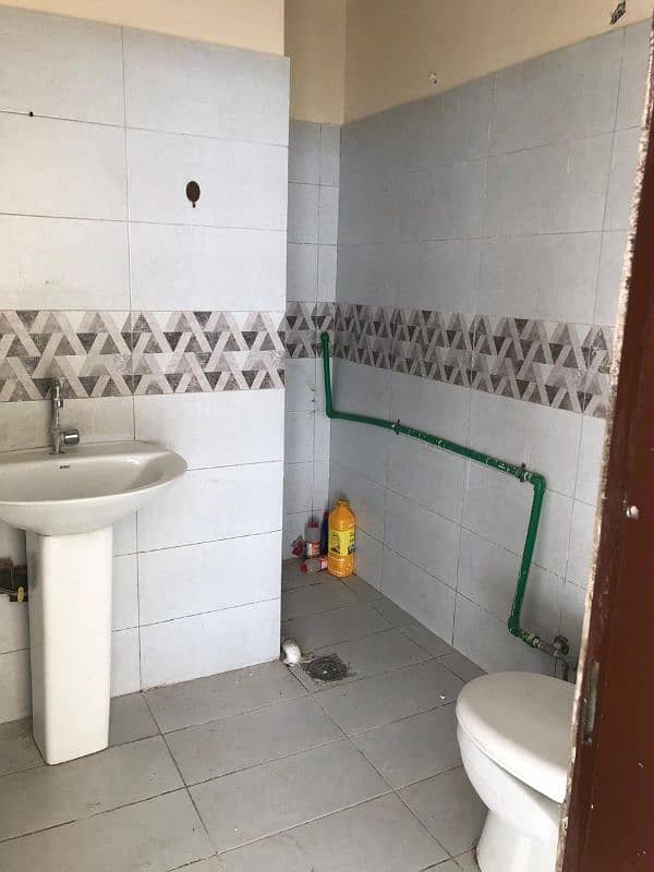 Office Space at – Al Hafeez Executive Tower, Gulberg III 7
