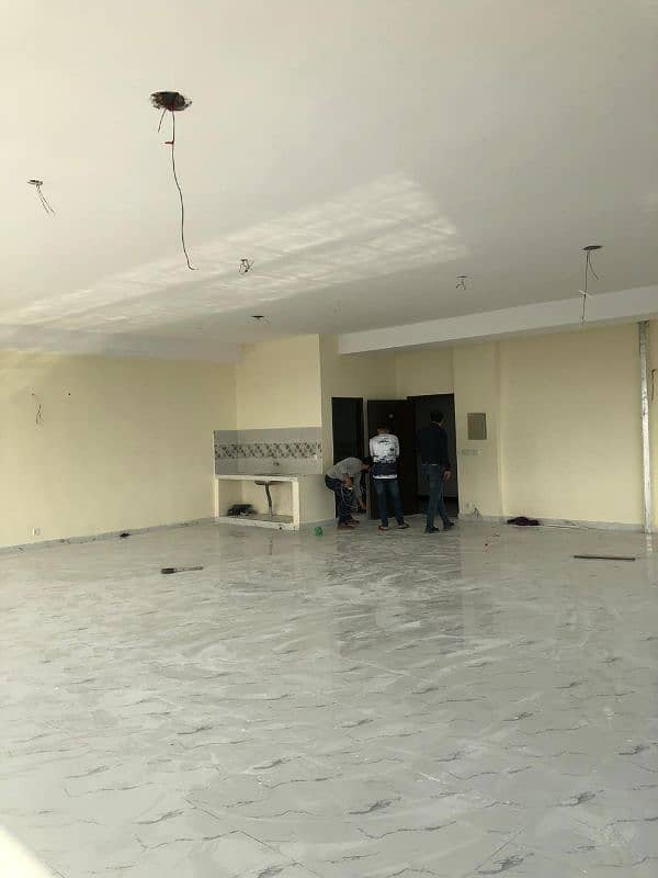 Office Space at – Al Hafeez Executive Tower, Gulberg III 10