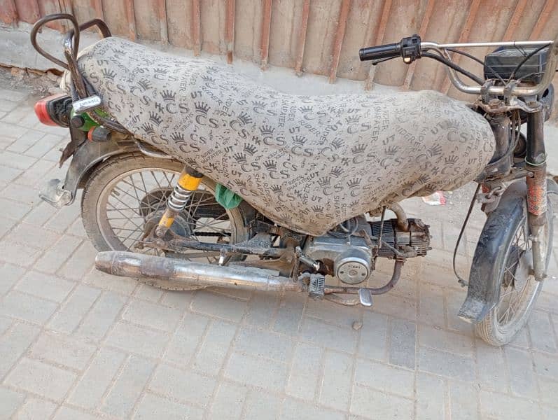 Dhoom 70 Engine se ok hai cplc clear hai 0
