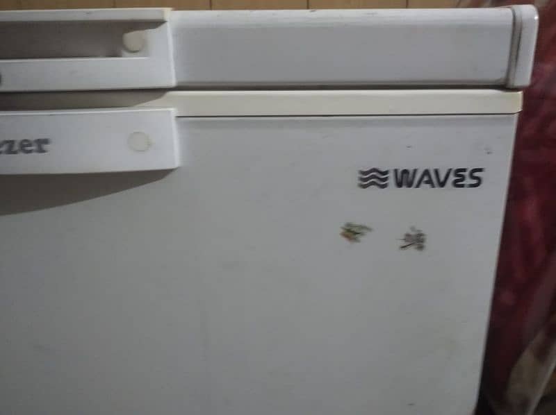 Waves Deep Freezer, two doors, 10, 10 Condition 2
