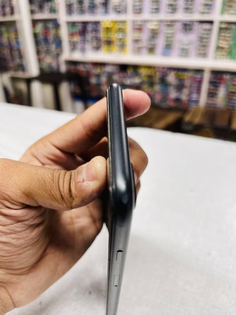 Iphone 7 plus Non PTA 5