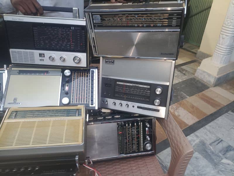 GRUNDIG6001 2100  5000 PHILLIPS L4 25T JVC8200E MELODYBOY1000 1