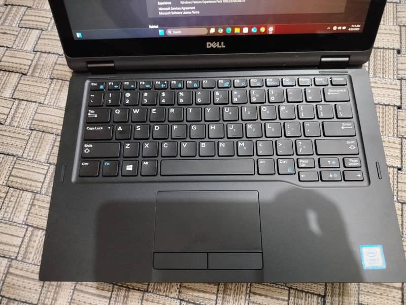 Dell Latitude 7390 i5 8th GEN with touch screen and 360° rotation 0