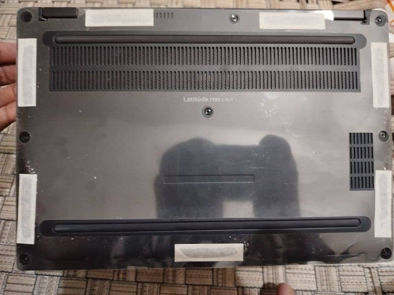 Dell Latitude 7390 i5 8th GEN with touch screen and 360° rotation 4