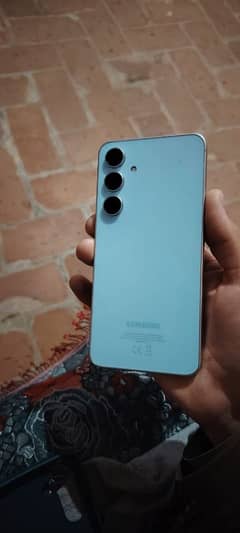 Samsung Galaxy s24 fe blue