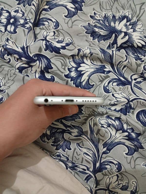 iPhone 6 PTA aproved 5