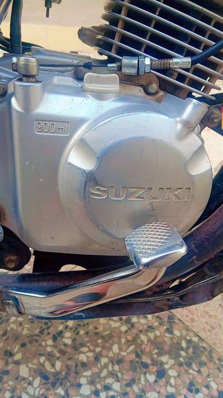 Suzuki in well good condition 4