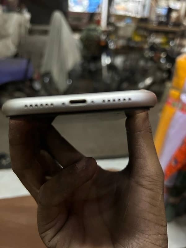 iPhone 11 64bg jv pack set hai no fulf all ok 7