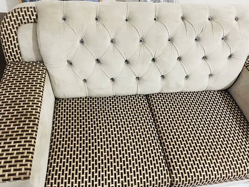 6 seater sofa neat and clean condition 2