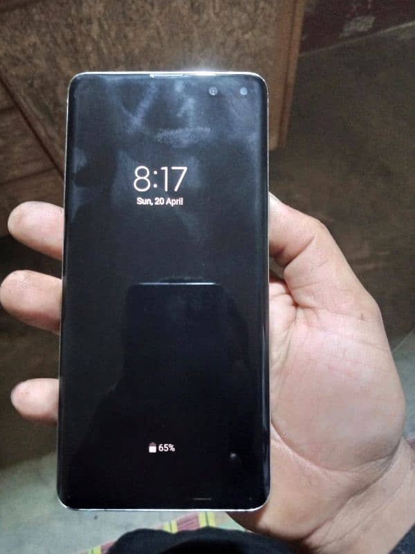 Samsung S10 plus 5G. 0