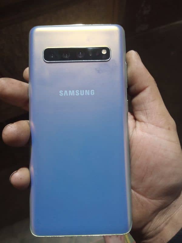 Samsung S10 plus 5G. 1