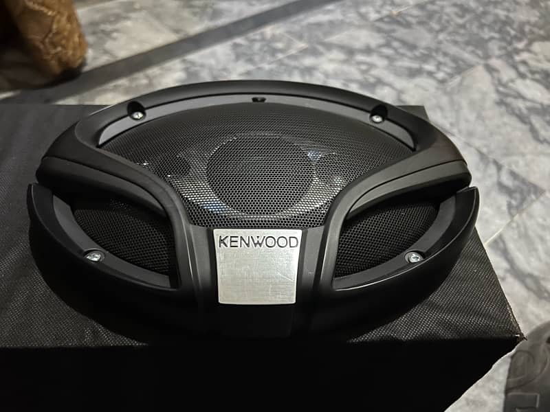 Brand new kenwood speaker with buffer 5