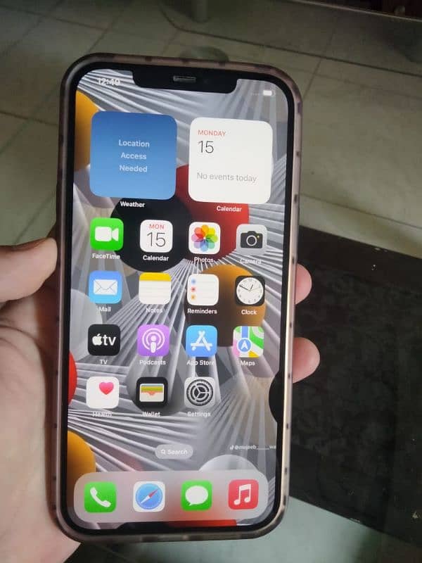 Iphone 12 pro max  Factory unlocked  256gb gold 15