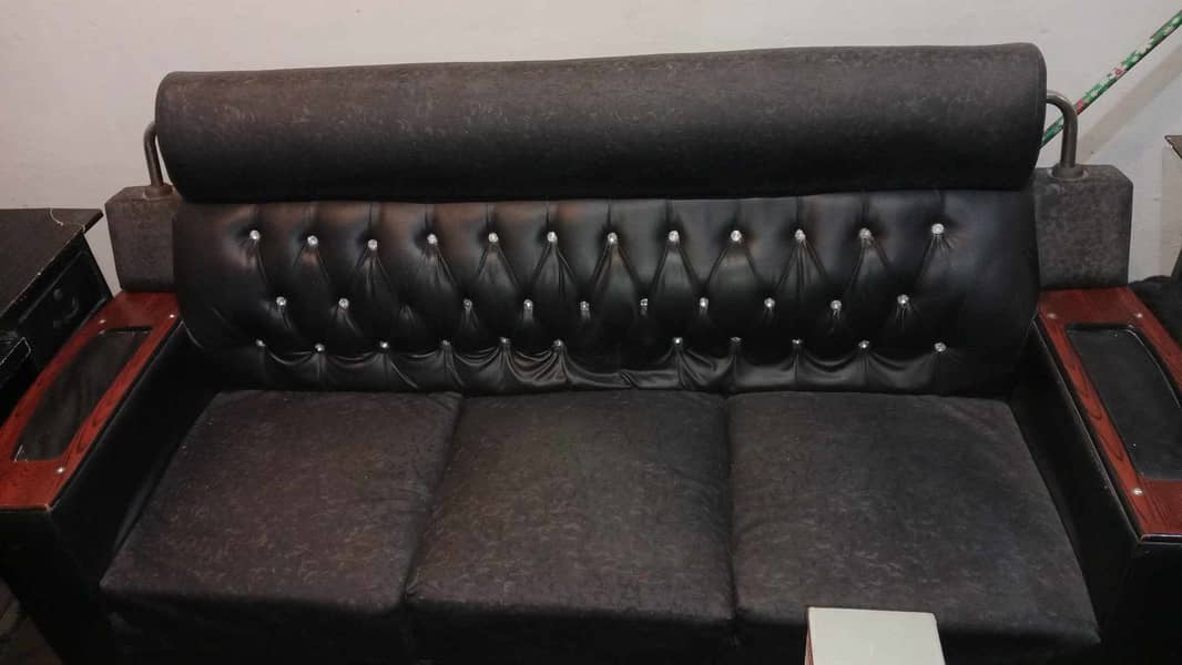 Six Seater Sofa Set For Sale Like a New 3+2+1 1
