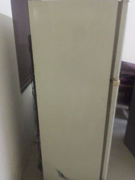 A Fridge with free fridge stand 1
