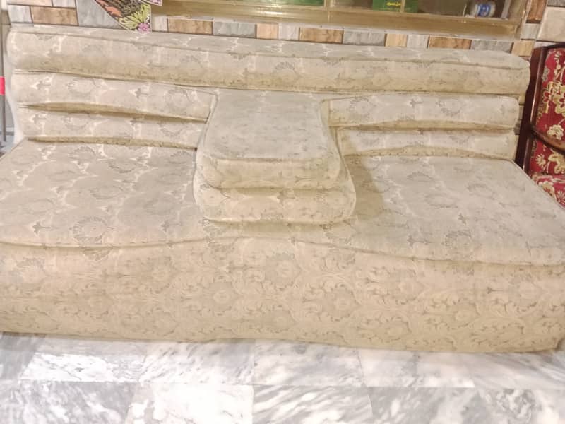 Two seater,sofa 0