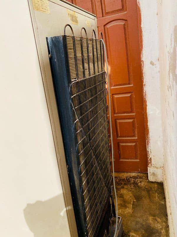 dawlance  full size condition apka samny kuch saaf use howa hn 3