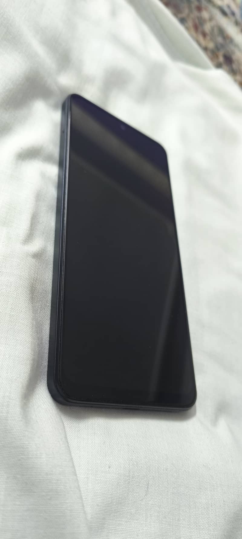 Xiaomi Redmi Note 12. 10
