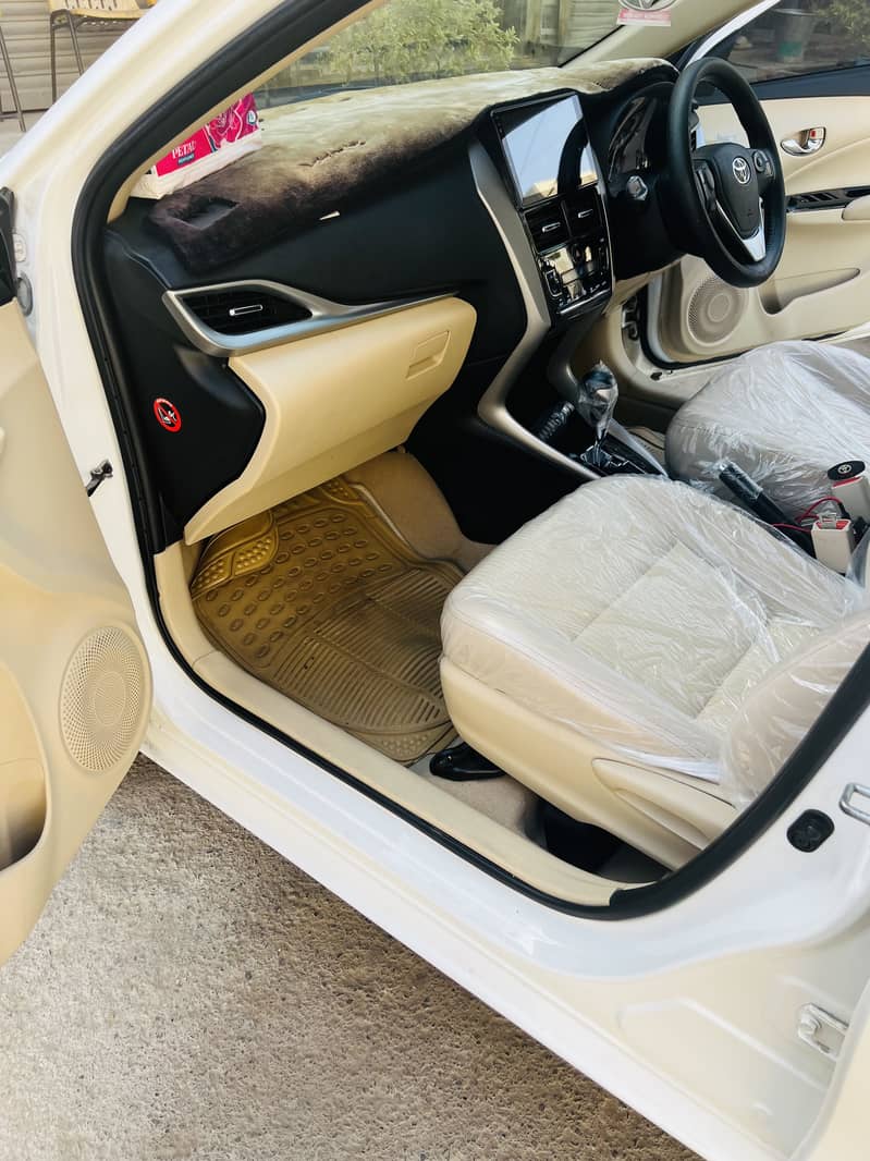 Toyota Yaris 2020 full option 6