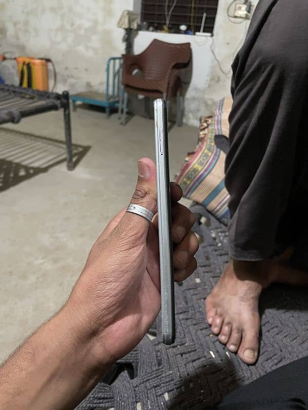 Infinix hot 12 5
