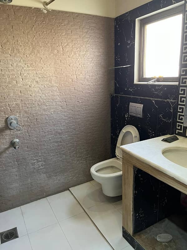 5 MARLA BRAND NEW UPPER PORTION AVAILABLE FOR RENT 6