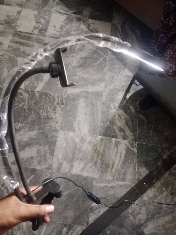 Ring Light mobile stand 4