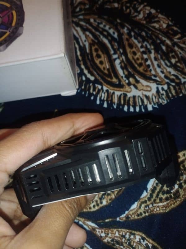 gaming cooler 10/9.5 condition almost new 4