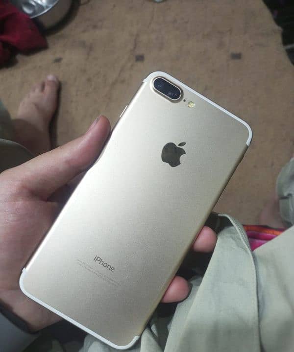 Apple iPhone 7plus Golden Lash Condition 0