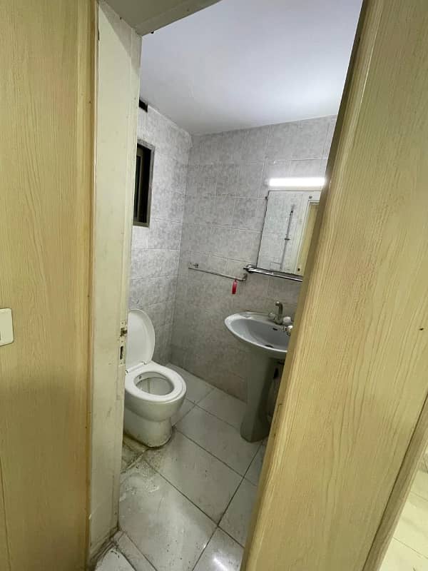 Office For Rent In Gulberg II Siddique Trade Center 8