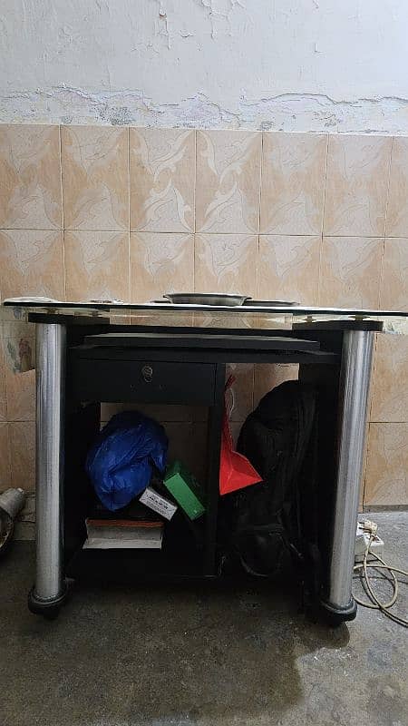 computer table for sale 0