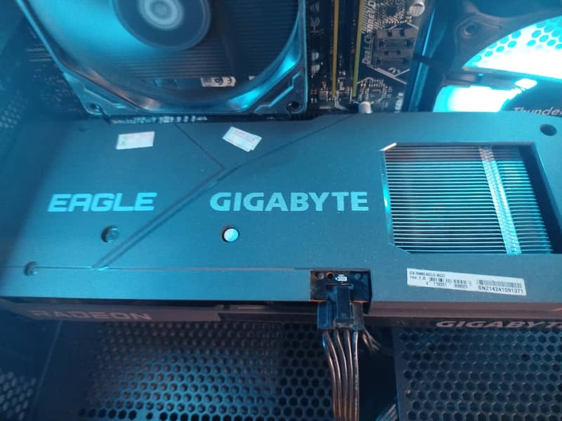 Gigabyte EAGLE RX 6600 8G Tri-Fan Graphics Card For Sale 2